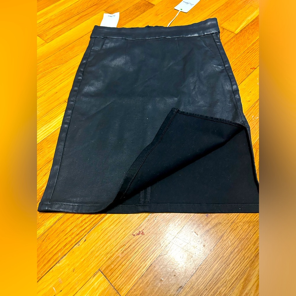 Sam Edelman NWT, the denimVivian skirt, size 4/27.has pockets,left side slit.